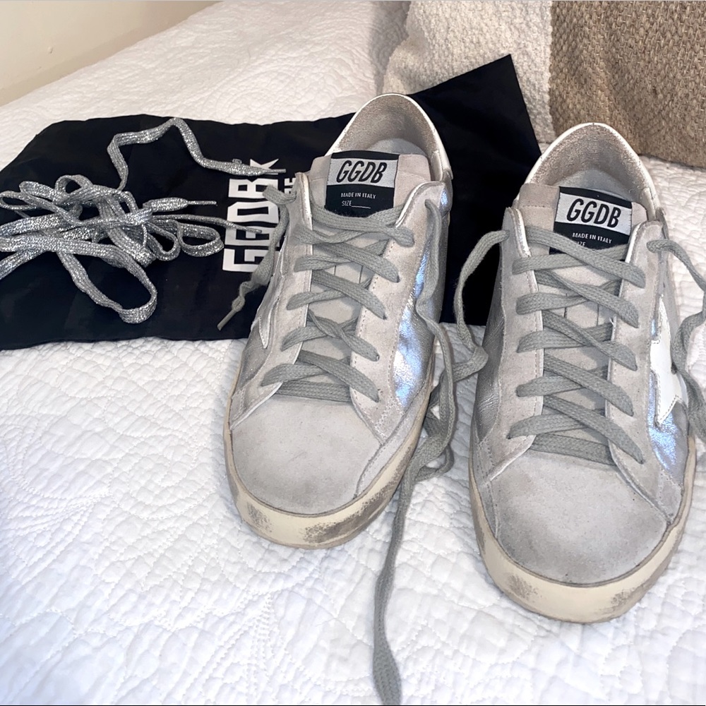 GOLDEN GOOSE SUPERSTAR SNEAKERS